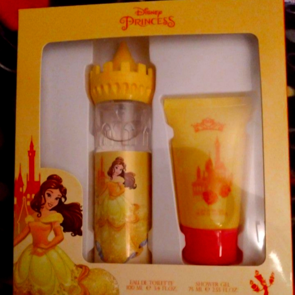 Beauty and the beast, Bella perfume set